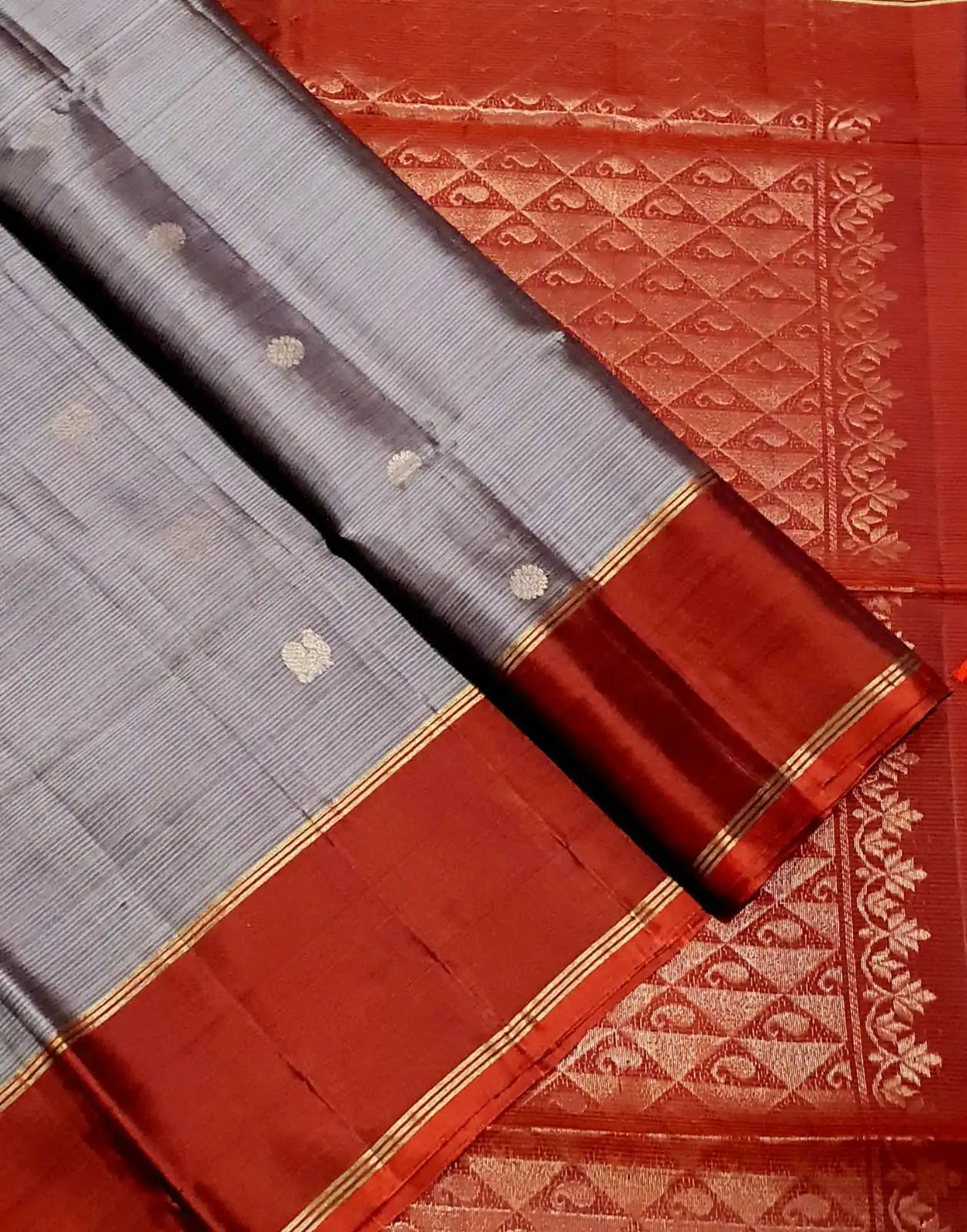 Gap Border All-Over Butta Double Warp Kanchipuram Silk Saree